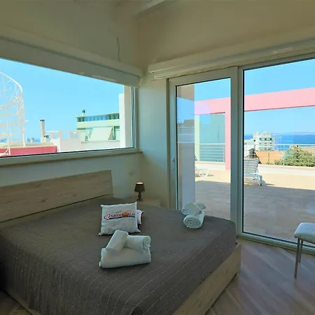 Attico Alieni Panoramico A *